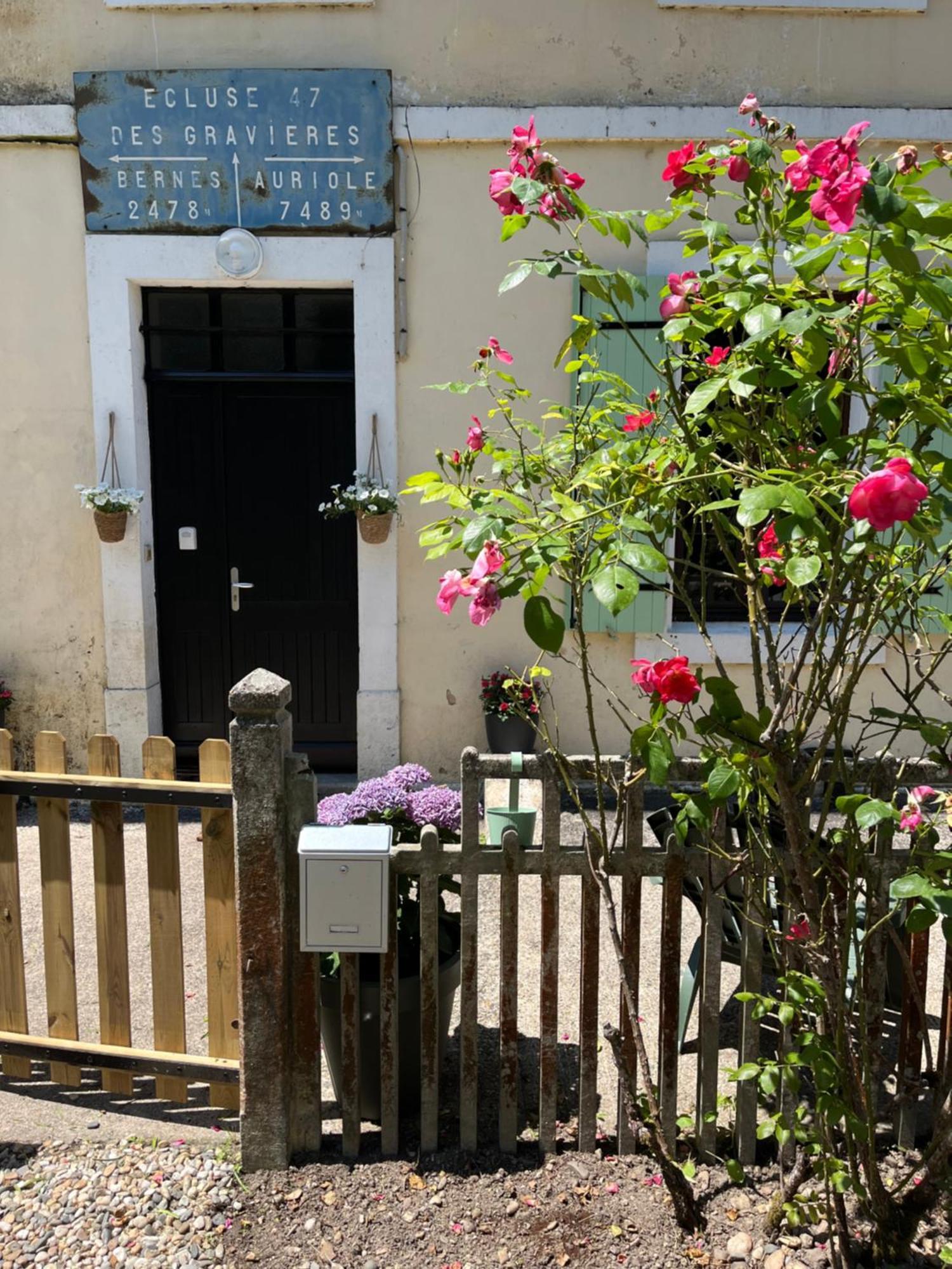 Gite Le Coup De Pompe Ecluse 47 Meilhan-sur-Garonne 外观 照片
